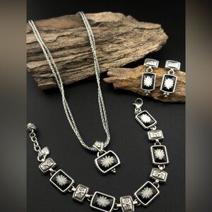 🪷 RARE BRIGHTON VINTAGE ‘Water Lily’ Set (necklace, bracelet, earrings) 🪷